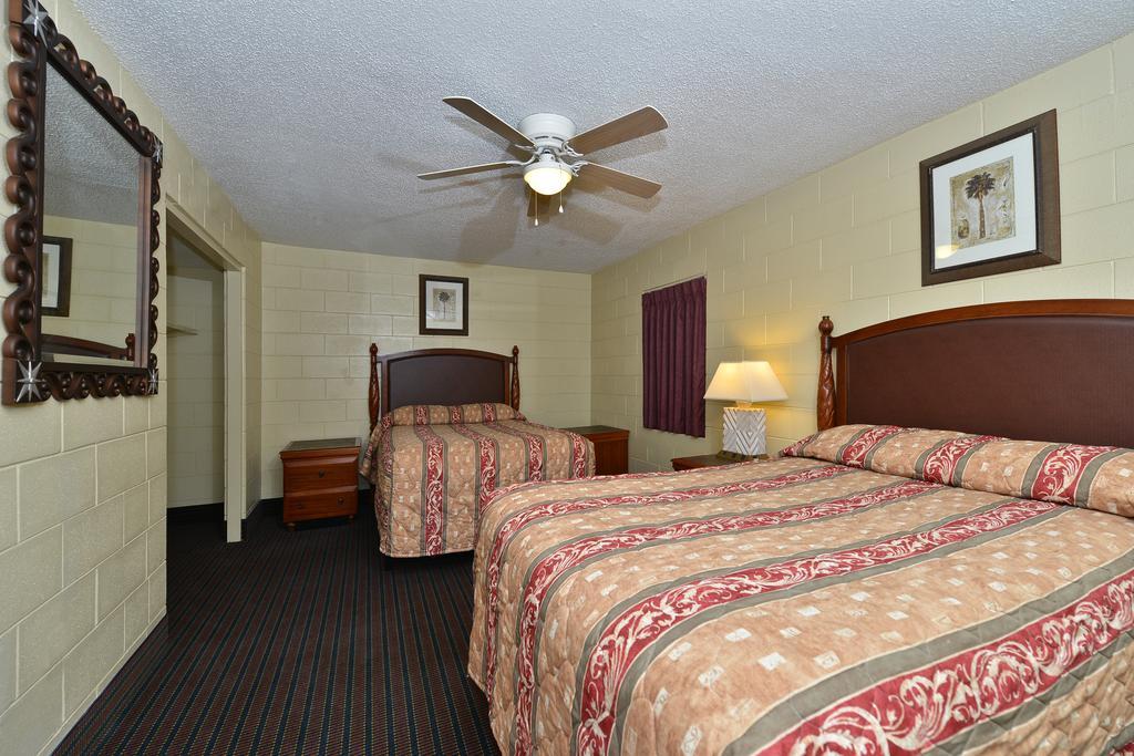 Savannah Inn And Suites Savannah Port Area Pokój zdjęcie
