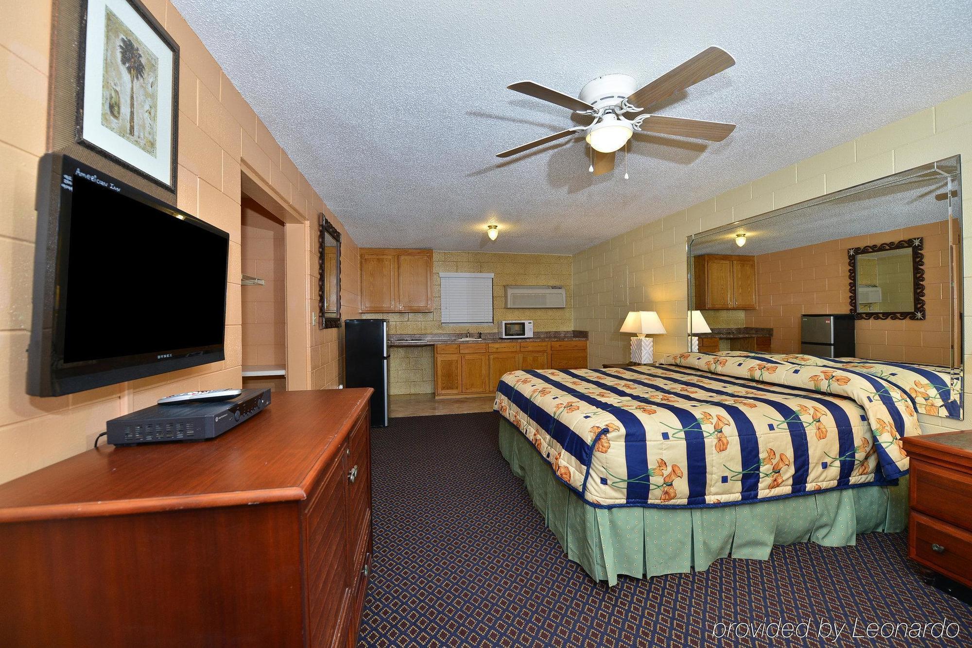 Savannah Inn And Suites Savannah Port Area Zewnętrze zdjęcie