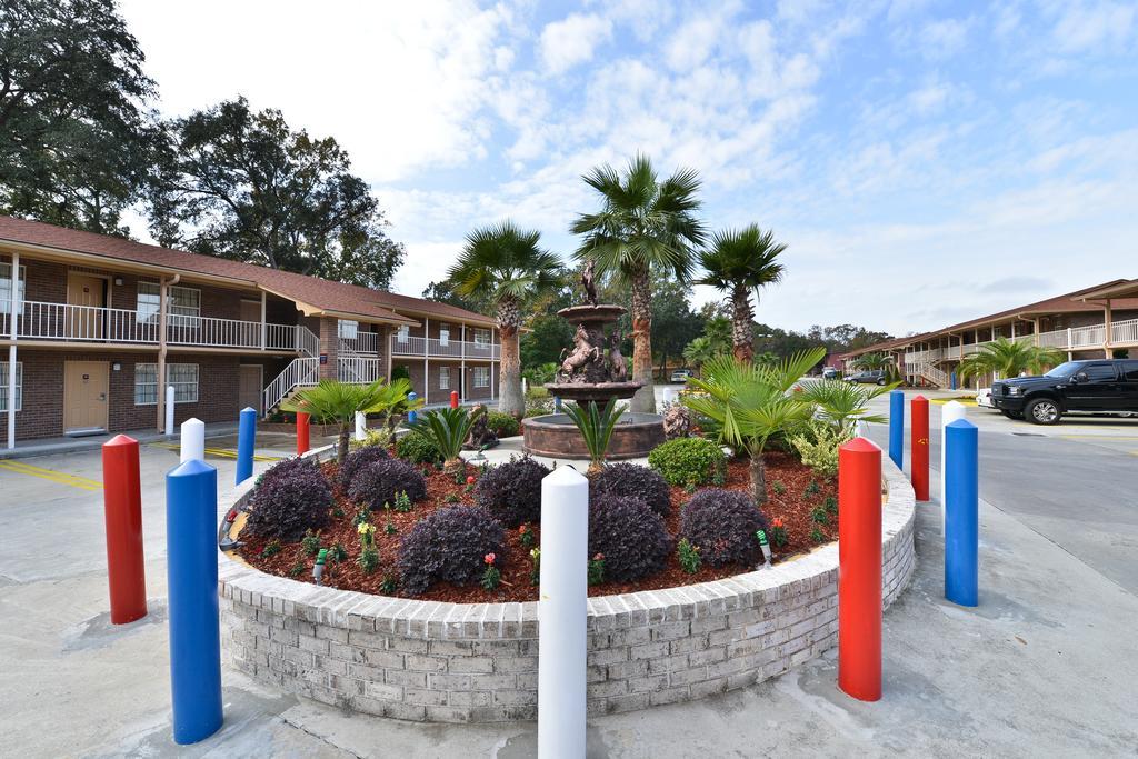 Savannah Inn And Suites Savannah Port Area Zewnętrze zdjęcie